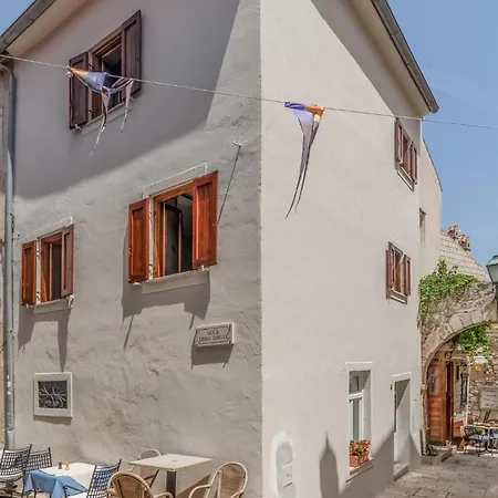 Holiday home Gorgeous In Rab With House Sea View Rab Town